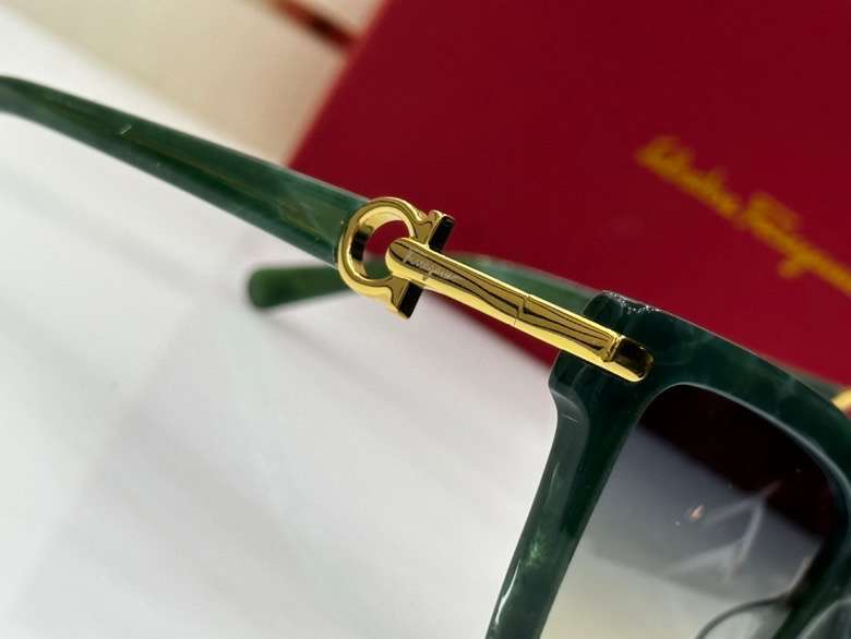 Picture of Ferragamo Sunglasses _SKUfw49838519fw